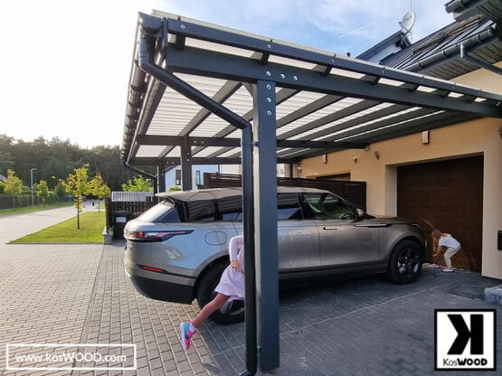 Drewniana wiata garażowa przyścienna model Praga